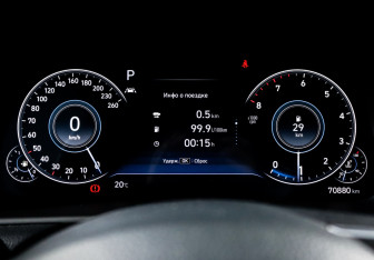 Подержанный автомобиль Hyundai Sonata 2021 года (11 фото)