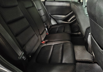 Подержанный автомобиль Mazda CX-5 2013 года (10 фото)