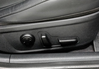 Подержанный автомобиль Kia Stinger 2018 года (25 фото)