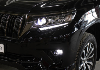 Подержанный автомобиль Toyota Land Cruiser Prado 2023 года (27 фото)