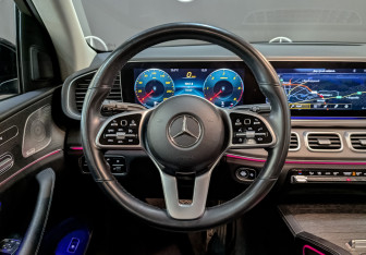 Подержанный автомобиль Mercedes-Benz GLE 2020 года (22 фото)