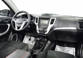 Подержанный автомобиль Changan CS35 2017 года (8 фото)