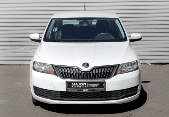 Подержанный автомобиль Skoda Rapid Liftback 2019 года (2 фото)