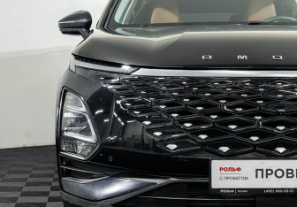 Подержанный автомобиль Omoda C5 2023 года (19 фото)