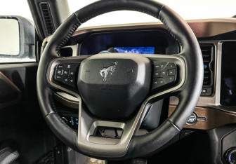 Подержанный автомобиль Ford Bronco 2022 года (14 фото)