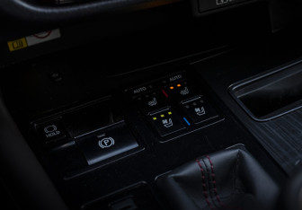 Подержанный автомобиль Lexus RX 2020 года (15 фото)