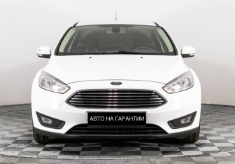Подержанный автомобиль Ford Focus Hatchback 2019 года (2 фото)