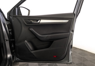 Подержанный автомобиль Skoda Karoq 2020 года (23 фото)