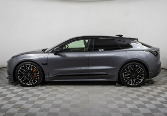 Подержанный автомобиль Zeekr 001 2023 года (8 фото)