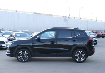 Подержанный автомобиль Москвич 3 2024 года (8 фото)