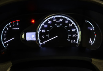 Подержанный автомобиль Toyota Sienna 2013 года (5 фото)