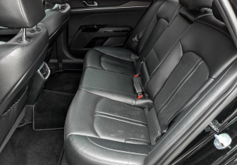 Подержанный автомобиль Kia K5 2021 года (18 фото)