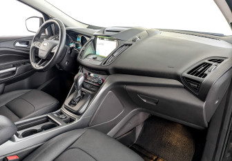 Подержанный автомобиль Ford Kuga 2019 года (11 фото)