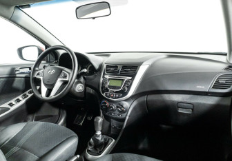 Подержанный автомобиль Hyundai Solaris Hatchback 2012 года (5 фото)