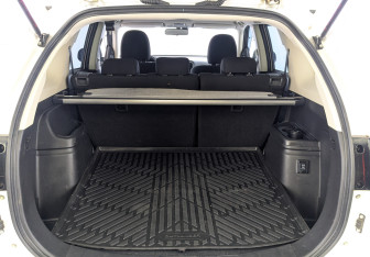 Подержанный автомобиль Mitsubishi Outlander 2019 года (10 фото)