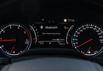 Подержанный автомобиль Toyota Land Cruiser Suv 2023 года (12 фото)