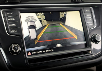 Подержанный автомобиль Volkswagen Tiguan 2017 года (26 фото)