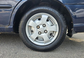 Подержанный автомобиль Hyundai Accent Sedan 2007 года (17 фото)