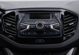 Подержанный автомобиль LADA (ВАЗ) Vesta Sedan 2019 года (14 фото)
