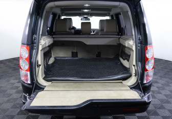 Подержанный автомобиль Land Rover Discovery 2012 года (9 фото)