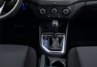 Подержанный автомобиль Hyundai Creta 2018 года (13 фото)