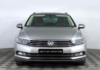 Подержанный автомобиль Volkswagen Passat Wagon 2017 года (2 фото)