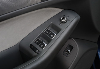 Подержанный автомобиль Audi Q5 2014 года (16 фото)