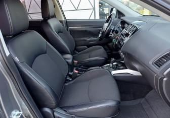 Подержанный автомобиль Peugeot 4008 2012 года (20 фото)
