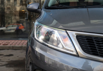 Подержанный автомобиль Kia Rio Sedan 2014 года (20 фото)