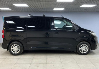 Подержанный автомобиль Citroen SpaceTourer 2020 года (4 фото)