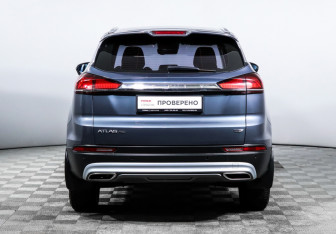 Подержанный автомобиль Geely Atlas Pro 2022 года (6 фото)