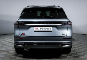 Подержанный автомобиль Jaecoo J8 2024 года (6 фото)