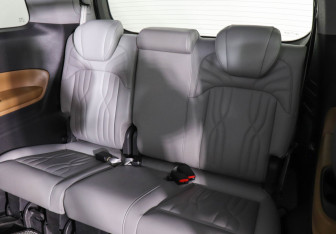 Подержанный автомобиль GAC M8 2025 года (13 фото)