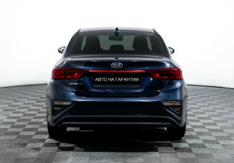 Подержанный автомобиль Kia Cerato Sedan 2021 года (6 фото)