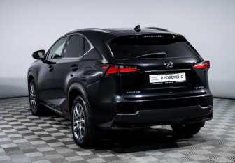 Подержанный автомобиль Lexus NX 2015 года (7 фото)