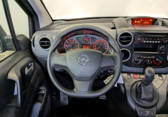 Подержанный автомобиль Opel Combo 2021 года (21 фото)