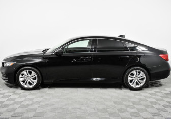 Подержанный автомобиль Honda Accord Sedan 2019 года (3 фото)