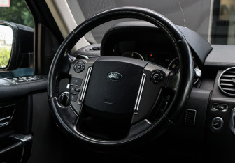 Подержанный автомобиль Land Rover Discovery 2013 года (11 фото)
