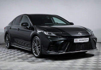 Подержанный автомобиль Toyota Camry Sedan 2025 года (3 фото)