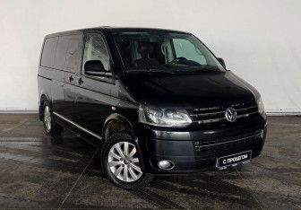 Подержанный автомобиль Volkswagen Multivan 2011 года (3 фото)