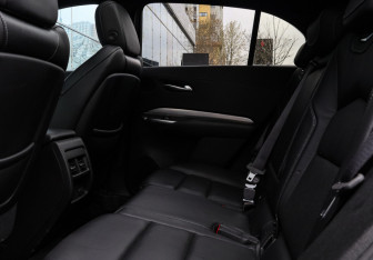 Подержанный автомобиль Cadillac XT4 2020 года (9 фото)