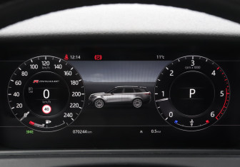 Подержанный автомобиль Land Rover Range Rover Velar 2019 года (11 фото)