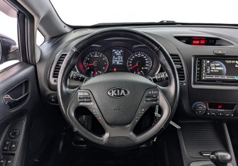 Подержанный автомобиль Kia Cerato Sedan 2016 года (21 фото)