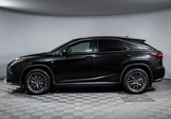 Подержанный автомобиль Lexus RX 2018 года (8 фото)
