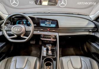 Подержанный автомобиль Hyundai Elantra Sedan 2024 года (14 фото)