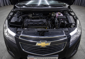 Подержанный автомобиль Chevrolet Cruze Sedan 2013 года (9 фото)