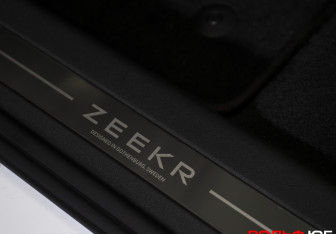 Подержанный автомобиль Zeekr 001 2024 года (17 фото)