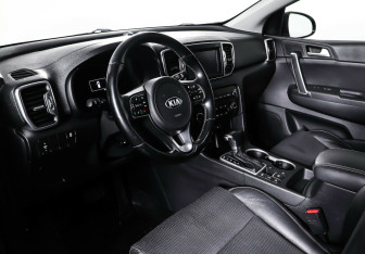 Подержанный автомобиль Kia Sportage 2018 года (13 фото)