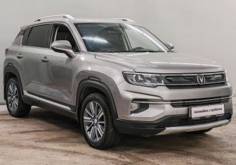 Подержанный автомобиль Changan CS35PLUS 2022 года (3 фото)