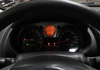 Подержанный автомобиль Nissan Qashqai 2008 года (12 фото)